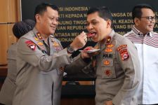 2 Jenderal Terlihat Mesra di Momen Ulang Tahun, Saling Mendoakan - JPNN.com Banten