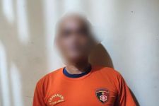 Guru Madrasah Acungkan Senjata Api ke Warga, Tuh Orangnya - JPNN.com Banten