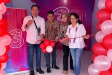 Buat Pelayanan Optimal Hingga ke Pelosok Desa, Indosat Luncurkan 3Store - JPNN.com Banten