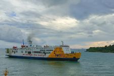 Jadwal Penyeberangan Kapal Feri Perlintasan Merak-Bakauheni Hari Ini, Sabtu, 27 Mei 2023 - JPNN.com Banten