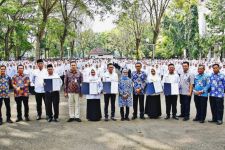 1.458 Guru di Lebak Terima SK PPPK, Bupati Iti Octavia Berpesan Begini - JPNN.com Banten