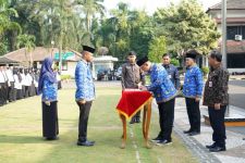 Ratusan Guru & Nakes di Cilegon Dilantik jadi PPPK, Gaji Naik 3 Kali Lipat - JPNN.com Banten