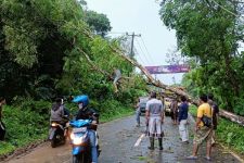 2 Daerah di Banten Bakal Diterjang Angin Kencang, Simak Prakiraan Cuaca Hari Ini - JPNN.com Banten