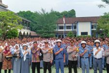 Datangi Sekolah-Sekolah, Wakapolda Banten Sampaikan 5 Poin Penting - JPNN.com Banten