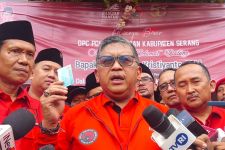 Ganjar-Mahfud Menang Rakyat Punya KTP Sakti, Berikut Segudang Manfaatnya - JPNN.com Banten