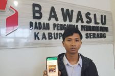Curang, Kades di Serang Diduga Kampanyekan Prabowo-Gibran, Ada Buktinya - JPNN.com Banten