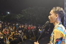 Ribuan Orang Hadiri Konser Besutan Sukarelawan Milenial Prabowo-Gibran - JPNN.com Banten