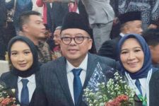 Ibu dan Anak Dilantik Jadi Anggota DPRD Banten - JPNN.com Banten