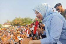 Turun ke 90 Desa di Kabupaten Serang, Ratu Zakiyah-Najib Dapat 3 Keluhan Ini - JPNN.com Banten