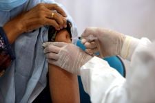 Ribuan Tenaga Kesehatan di Indramayu, Siap Terima Vaksin Covid-19 Dosis Keempat - JPNN.com Jabar