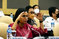 Sri Mulyani Berharap Provinsi Lain Mengikuti Jejak Sumbar Mendirikan KDEKS - JPNN.com Sumbar