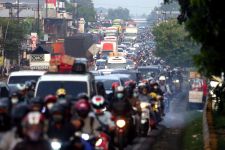 Imbas Kemacetan Puncak Bogor, 334 Ribu Kendaraan Wisatawan Memadati Kota Hujan - JPNN.com Jabar