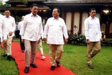 Saling Lempar Pujian Warnai Pertemuan Prabowo Subianto Dengan Wiranto - JPNN.com Jabar