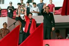 Konon Hubungan Jokowi & Megawati Sedang Tak Baik-baik Saja, Adu Kekuatan di Belakang Layar - JPNN.com Jateng