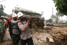 Diterjang Hujan Deras dan Angin Kencang 20 Bencana Kepung Kota Bogor - JPNN.com Jabar