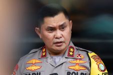 Perempuan Bercadar Todongkan Pistol ke Paspampres, Irjen Fadil Malah Bilang Begini - JPNN.com Jakarta