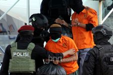 Densus 88 Ringkus Seorang Terduga Teroris di Bekasi yang Berprofesi Sebagai Karyawan KAI - JPNN.com Jabar