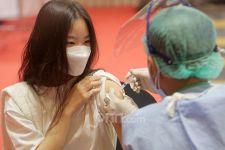 Kesaksian Warga Surabaya Mendapat Suntikan Vaksin Booster Diduga Ilegal - JPNN.com Jatim