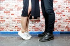 4 Alasan Wanita Lebih Suka Bermain Cinta dengan Pria yang Lebih Muda - JPNN.com