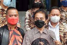 Tokoh Buddha Ini Minta Polisi Segera Menahan Roy Suryo - JPNN.com Jakarta