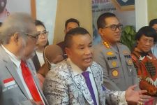 Angkat Kasus Pemerkosaan Anak di Jakut, Hotman Minta DPR Kaji Ulang Aturan Ini - JPNN.com Jakarta