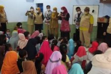 Guru-guru Khawatirkan Kesehatan Mental Anak Korban Banjir di Pekalongan - JPNN.com Jateng