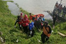 Sesosok Mayat Wanita Ditemukan di Bendung Gerak Serayu, Masih Diselimuti Misteri - JPNN.com Jateng