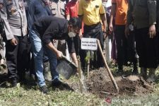 Ribuan Mangrove Ditanam di Pantai Roban Batang, Jawab Isu Perubahan Iklim  - JPNN.com Jateng