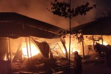 Kebakaran Relokasi Pasar Johar, Api Muncul dari Bagian F4 - JPNN.com Jateng