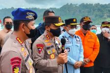Update Kebakaran 40 Kapal di Cilacap, ABK Kena Ledakan Sebelum Api Menyebar - JPNN.com Jateng
