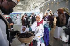 Alhamdulillah, 3.938 Calon Haji dari Embarkasi Solo Tiba di Arab Saudi, 4 Tertunda - JPNN.com Jateng
