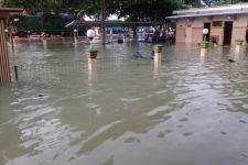 Banjir Demak, 8.170 Warga Mengungsi, Jalan Pantura Timur Lumpuh - JPNN.com Jateng