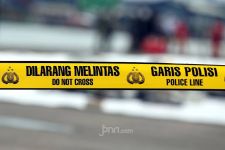 Terjeblos Jalan Berlubang di Semarang, Remaja 16 Tahun Tewas di Tempat - JPNN.com Jateng