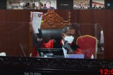 Bawaslu Putuskan Tri Rismaharini Tak Bersalah Atas Kasus Pilkada Surabaya - JPNN.com Jatim