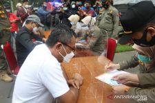 Polisi Tangkap Pengendara Moge yang Terobos Ganjil Genap di Bogor - JPNN.com Jatim