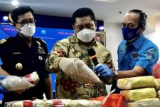 BNN Bongkar Jaringan Narkoba Dumai-Madura, Dua Kuintal Sabu-Sabu dan Ribuan Pil Koplo Jadi Buktinya - JPNN.com Jatim
