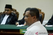 KPK Periksa Empat Saksi Kasus Pencucian Uang Eks Bupati Mojokerto - JPNN.com Jatim