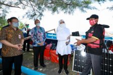 Bantuan Kapal Fiber Sampai Pendeteksi Ikan untuk Nelayan Banyuwangi, Semoga Memudahkan - JPNN.com Jatim