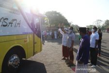 Ratusan Santri Asal Bali Balik Menimba Ilmu di Jawa Timur - JPNN.com Jatim