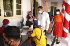 Tak Kunjung Datang, Stok Vaksin COVID-19 di Kota Kediri Hampir Habis - JPNN.com Jatim