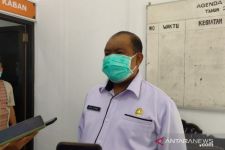 Tangan Seorang Petugas Pemakaman Covid-19 Jember Dipelintir Oknum Warga Gegara Rebutan Jenazah - JPNN.com Jatim