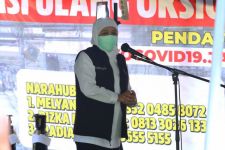 Khofifah Ajukan Diri Jadi Sukarelawan Pertama Pengujian Vaksin Merah Putih Unair - JPNN.com Jatim