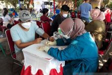 Pemkot Kediri Gelar Vaksinasi Usia 12 Tahun ke Atas di HUT Ke-1.142 - JPNN.com Jatim
