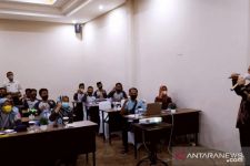 Hidupkan Semangat Bertani, Santri Sumenep Berlatih Budi Daya Pisang Cavendish - JPNN.com Jatim