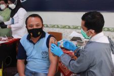 Ratusan Dosis Vaksin Disediakan untuk Napi Sidoarjo, Tapi Kekurangan Tenaga Penyuntik, Akhirnya.. - JPNN.com Jatim