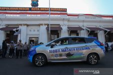 Setelah Mobil Vaksin, Polrestabes Surabaya Luncurkan Mobil Masker Keliling   - JPNN.com Jatim