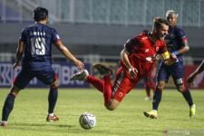 Dari Awal Laga, 10 Pemain Arema FC Bertahan dengan Baik - JPNN.com Jatim
