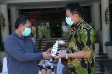 Sebegini Nilai Bantuan dari Para Pengusaha di Surabaya - JPNN.com Jatim
