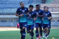 Persib Tak Ambil Jatah Latihan Jelang Bentrok Kontra Bali United, Igbonefo Siap Curi Poin - JPNN.com Bali