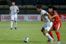 Kecewanya Aji Santoso, Persebaya Dibantai 1-3 Sama PSM Makassar - JPNN.com Jatim